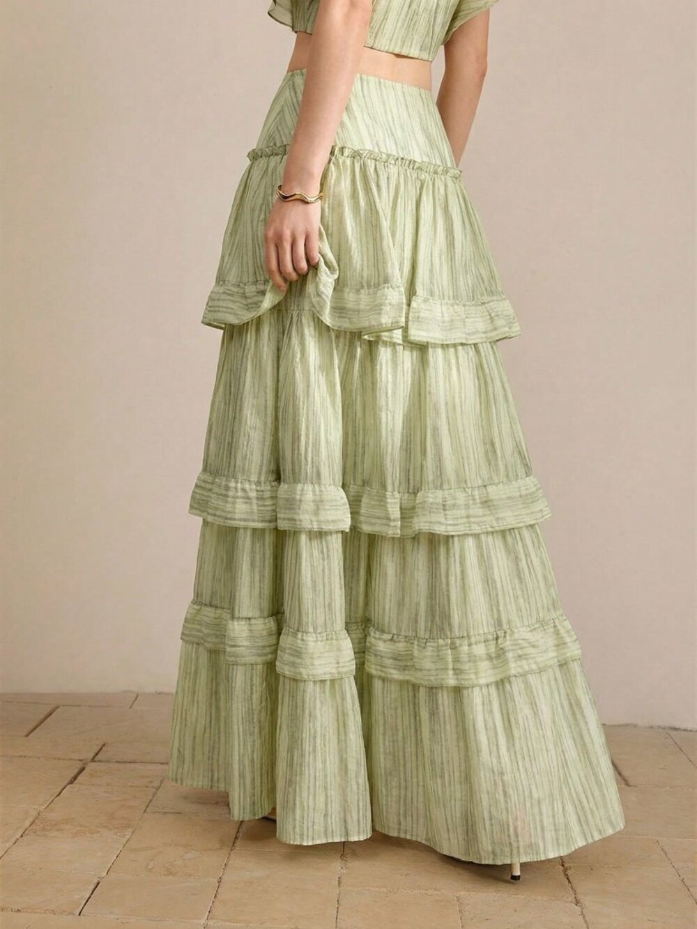Green Boho Casual Women's Tiered Ruffle Multi-Layer Skirt - Picture 2 of 5